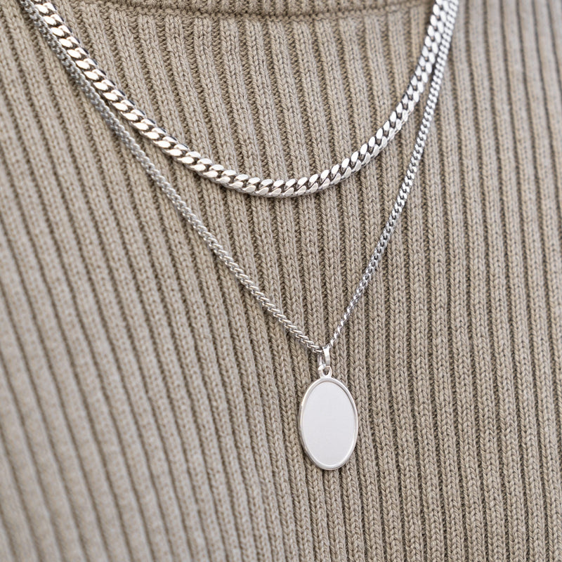 GRAVEERPLAATJE OVAAL COLLIER 925 ZILVER GERHODINEERD