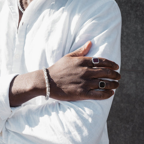 ZEGELRING ONYX VIERKANT 925 ZILVER GERHODINEERD - IDENTIM®