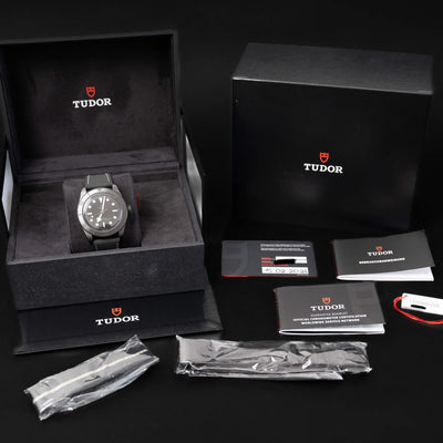 TUDOR BLACK BAY CERAMIC BLACK - 79210CNU - 2023 - VOLLEDIGE SET - NIEUW