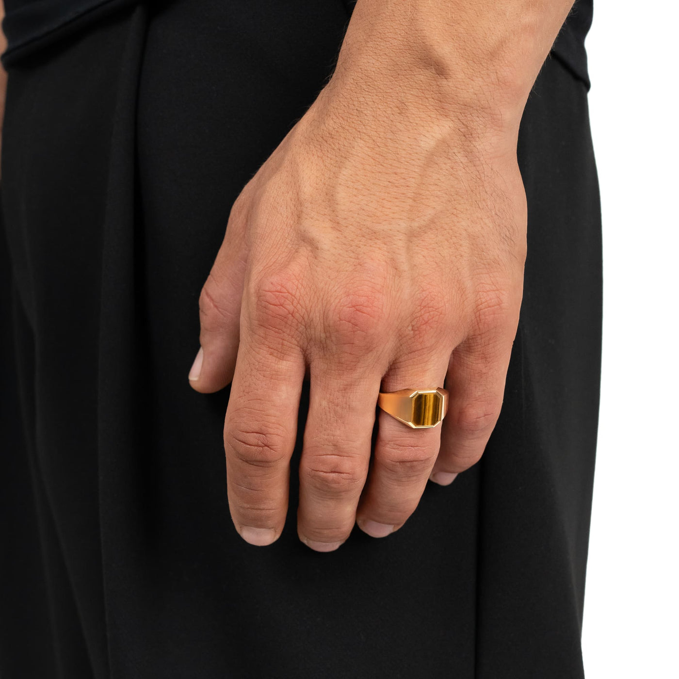 ZEGELRING TIJGEROOG ACHTHOEK 585, 750 GOUD