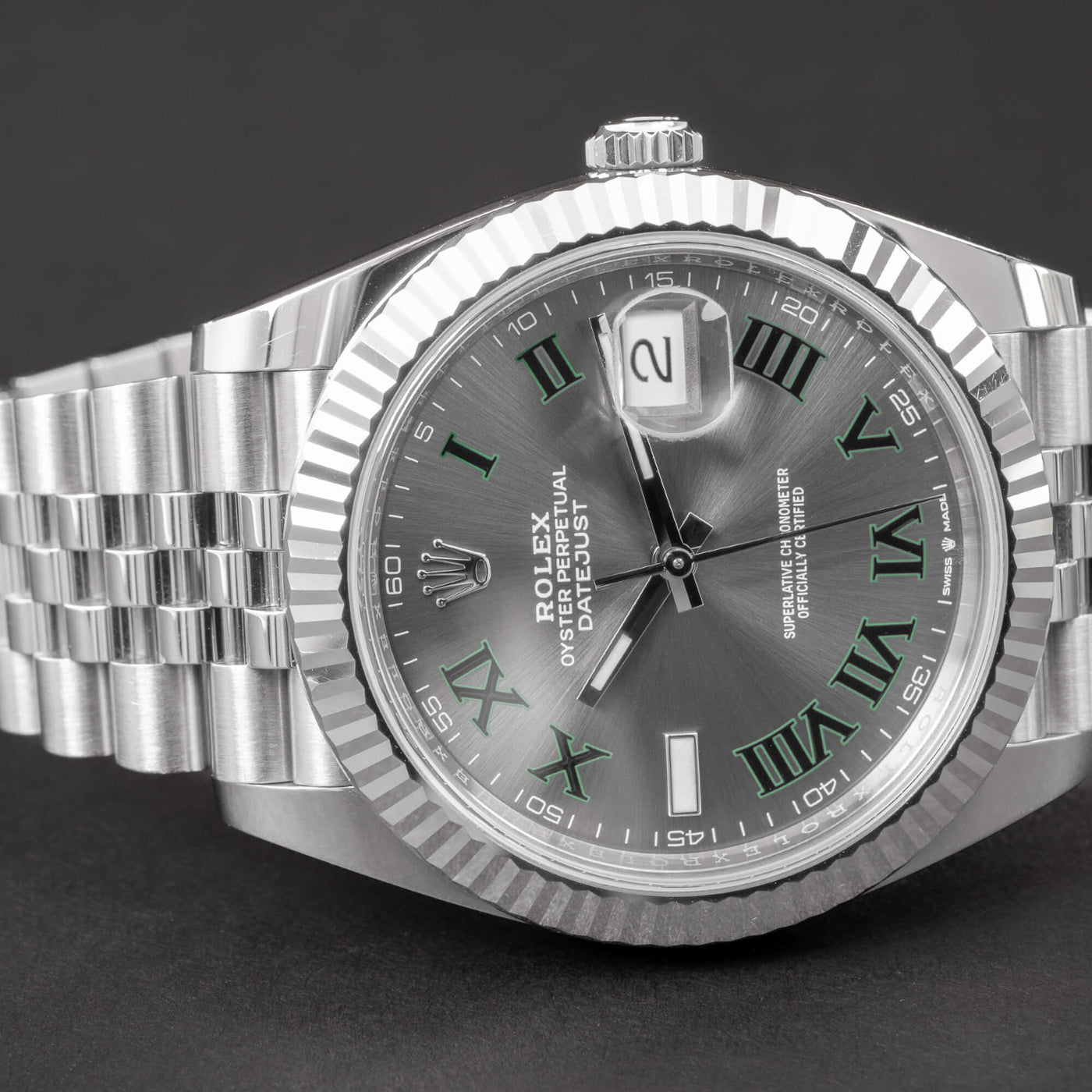 ROLEX DATEJUST 41 STAAL - WIMBLEDON - JUBILEUM - 126334 - 2023 - VOLLEDIGE SET - NAUWELIJKS GEDRAGEN